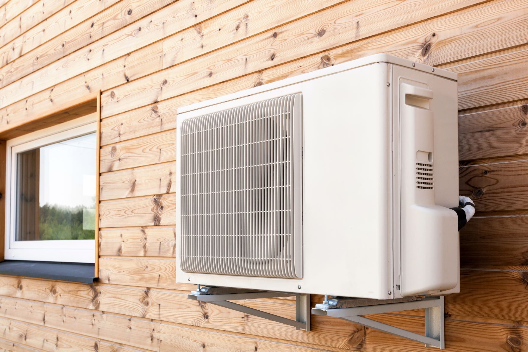 Can You Have Air Conditioning Off Grid? Installation & Tips